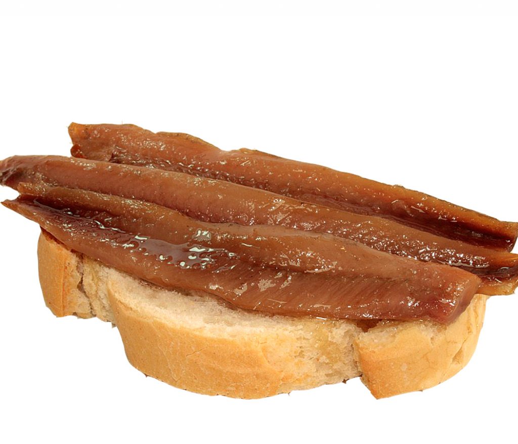 Tosta de anchoas en aceite de oliva
